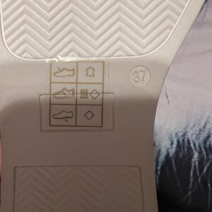 Kurt Geiger black sneakers US 5